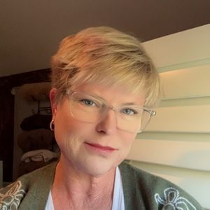 Meet your Posher, Sherry